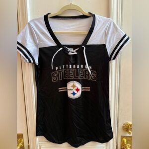 NFL Team Apparel Pittsburgh Steelers NFL V-neck Shirt